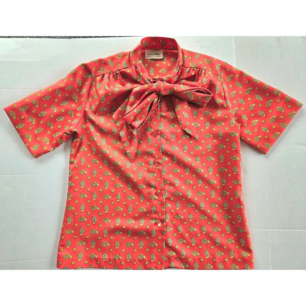 Vintage Lee Mar Red Paisley Neck Tie Bow Blouse Short Sleeve Button Front Top